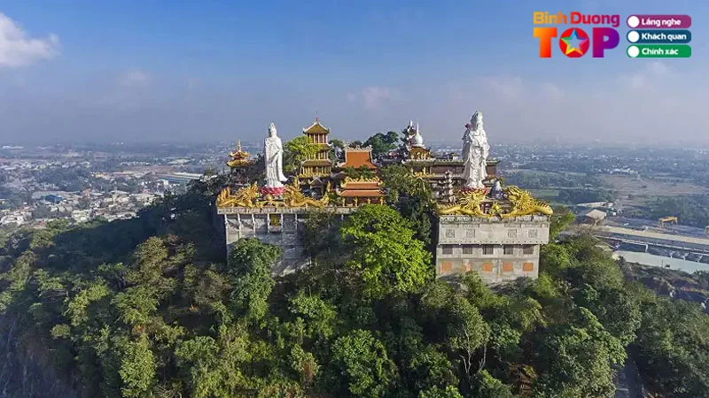 chua-chau-thoi-ngoi-chua-lau-doi-voi-kien-truc-doc-dao-binhduongtoplist