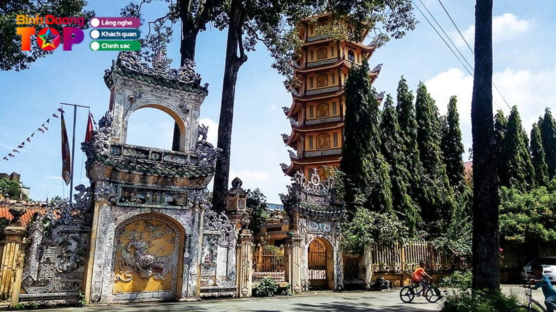 chua-hoi-khanh-binhduongtoplist