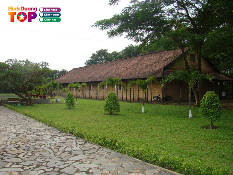 cong-trinh-kien-truc-cua-nha-tu-binhduongtoplist