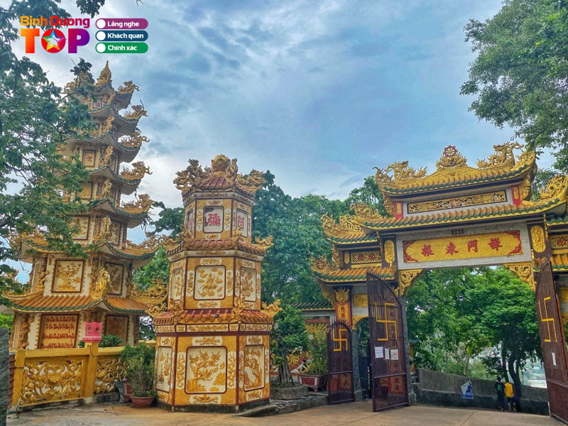 hon-da-tran-tai-chua-binhduongtoplist