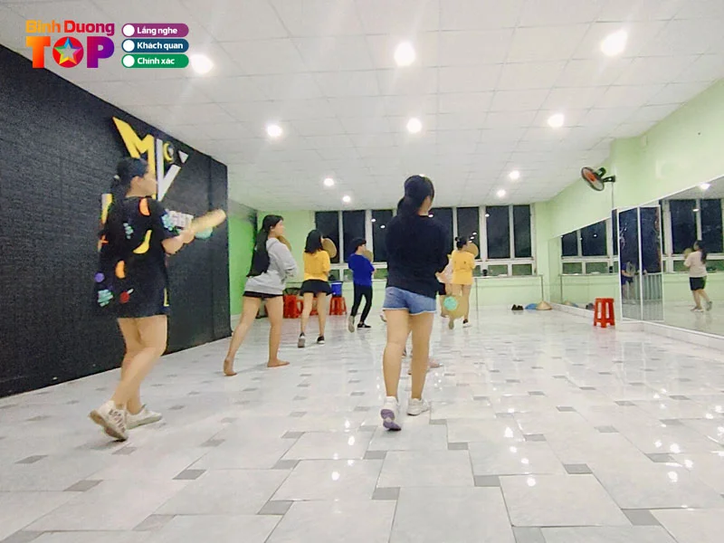 Moonlight-dance-studio-binhduongtoplist