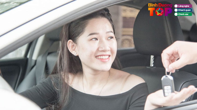 Top-8-dia-chi-thue-xe-tu-lai-binh-duong-gia-re-giao-tan-noi-binhduongtoplist