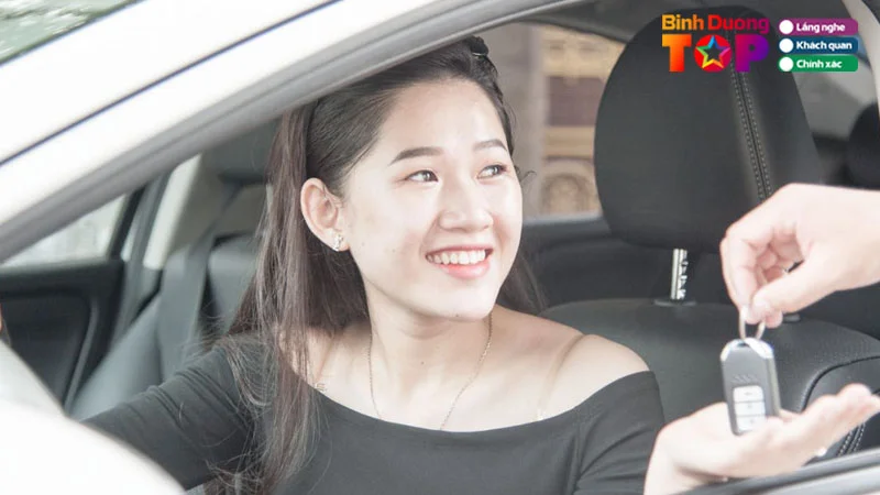 Top-8-dia-chi-thue-xe-tu-lai-binh-duong-gia-re-giao-tan-noi-binhduongtoplist