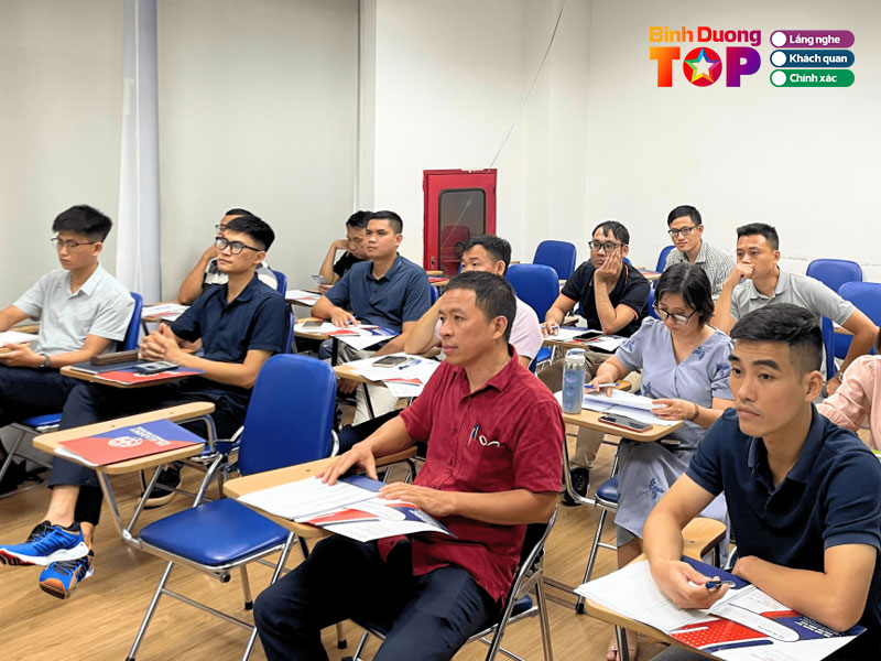 Huong-dan-lua-chon-va-meo-hoc-toeic-hieu-qua-tu-dan-ban-dia-binhduongtoplist