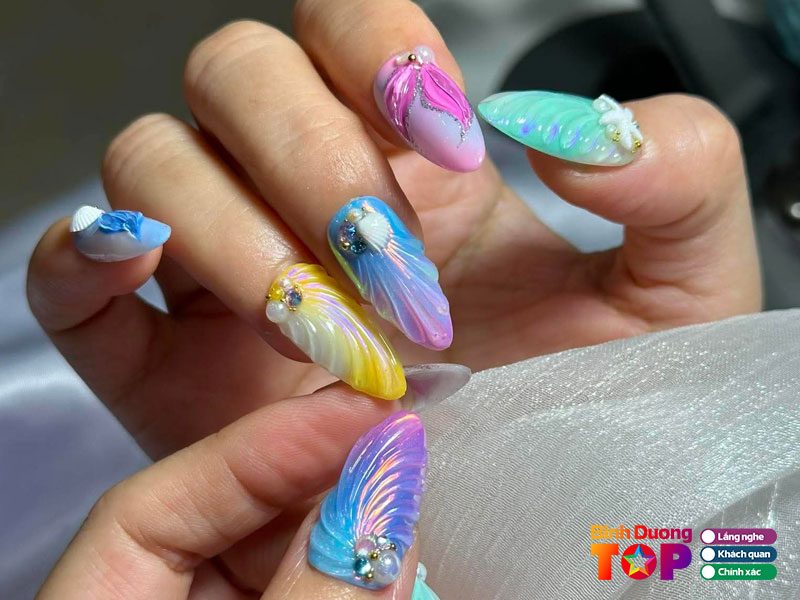 Oanh-nail-academy-dao-tao-chuyen-vien-nail-cao-cap-binhduongtoplist