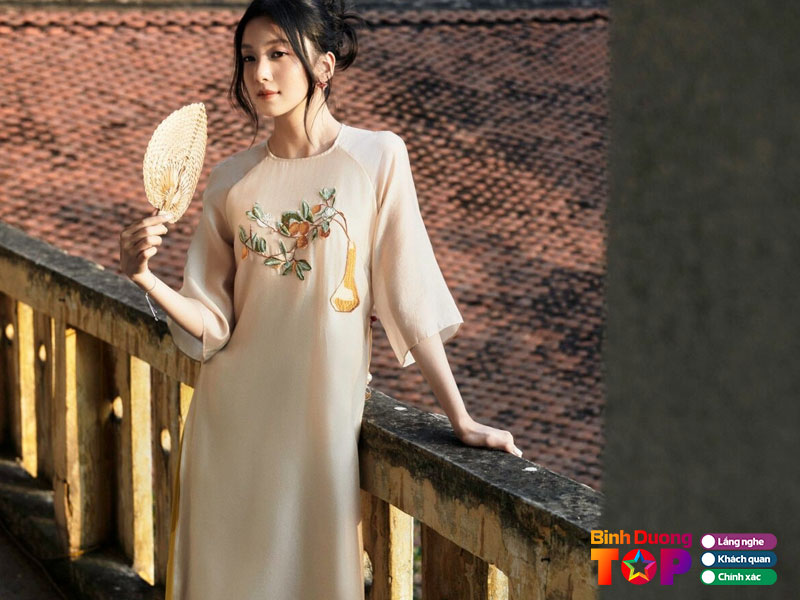 Trang-phuc-vu-doan-rain-binhduongtoplist