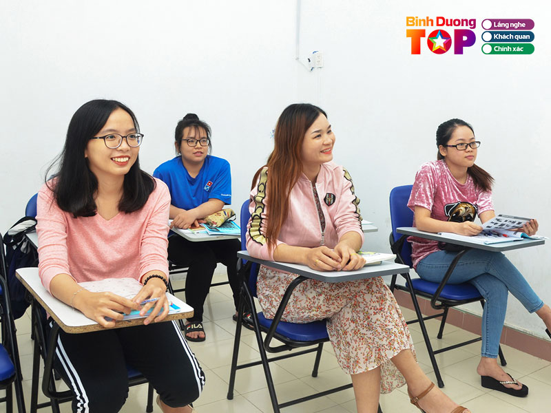 Trung-tam-ngoai-ngu-saigon-vina-voi-mo-hinh-lop-hoc-it-nguoi-binhduongtoplist