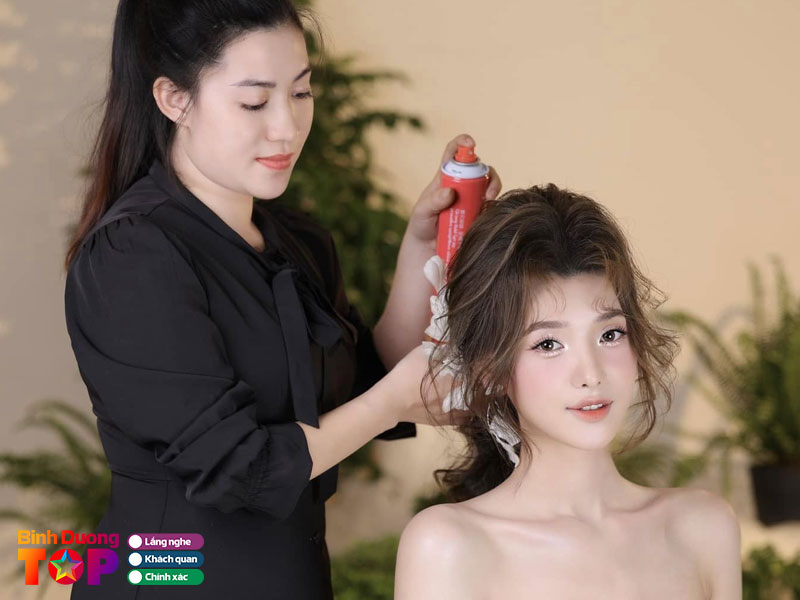 Hoc-vien-trang-diem-xuan-hoang-nguyen-binhduongtoplist