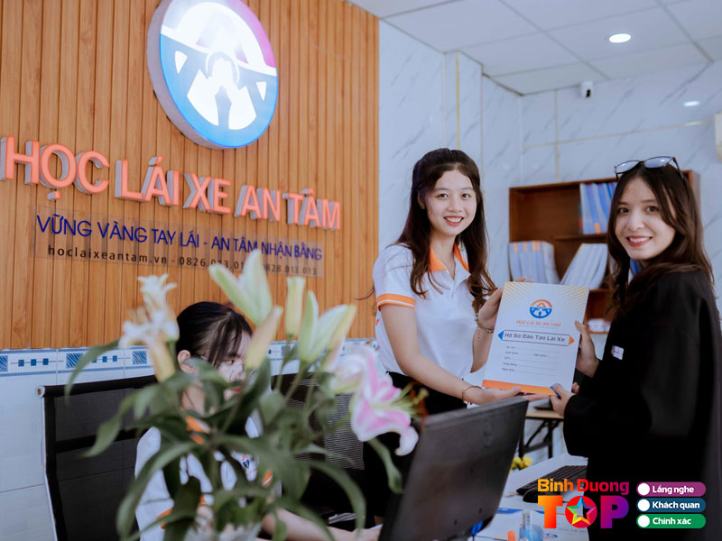 Hoc-lai-xe-an-tam-binhduongtoplist