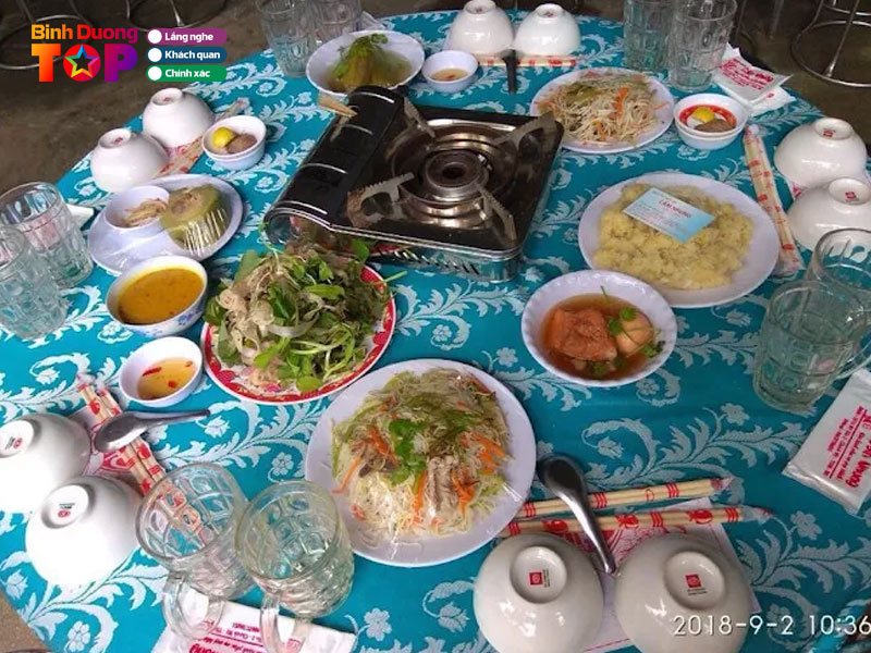 Dich-vu-nau-an-cam-nhung-binhduongtoplist