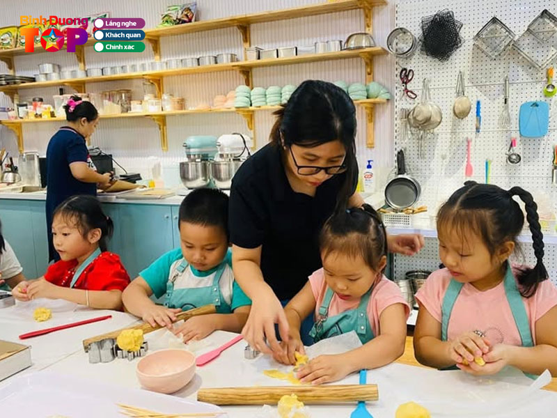 Sing-cake-kitchen-binhduongtoplist