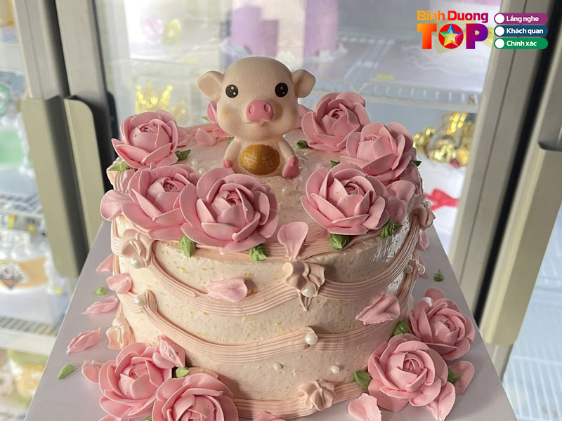 Banh-kem-dau-do-bakery-binhduongtoplist