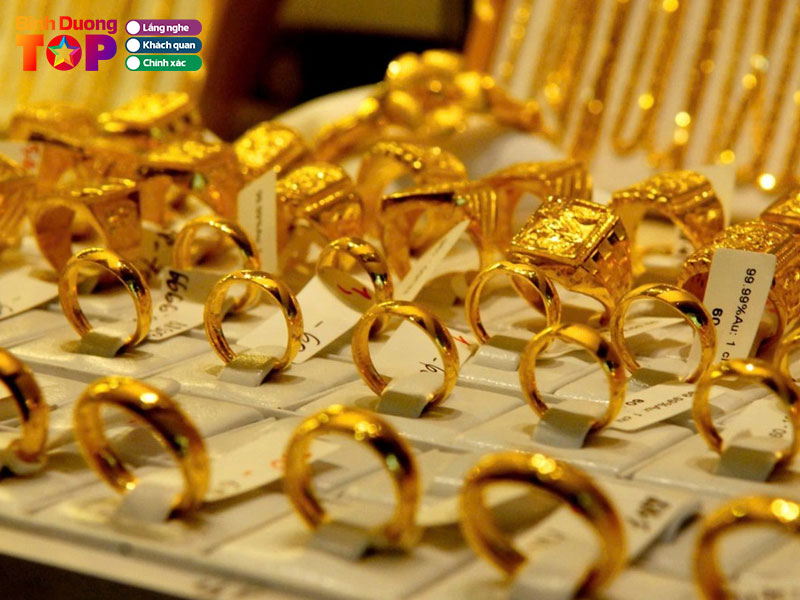 Tiem-vang-bao-ngoc-2-1-binhduongtoplist