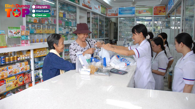 Top-10-nha-thuoc-lon-o-binh-duong-duoc-si-gioi-thuoc-chinh-hang-binhduongtoplist