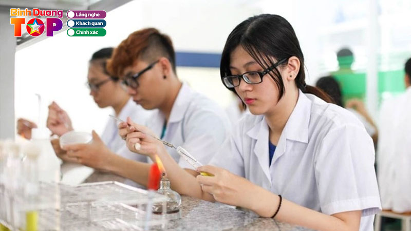 Top-3-truong-hoc-y-o-binh-duong-tot-nhat-nen-theo-hoc-binhduongtoplist