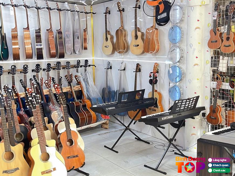 Xuan-huong-guitar-shop-binhduongtoplist