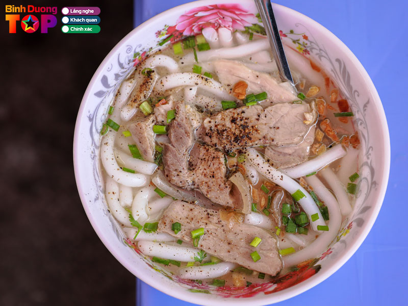 Banh-canh-co-chin-binhduongtoplist