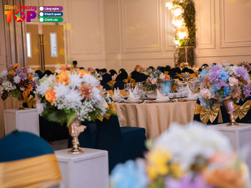 Co-dau-center-binhduongtoplist