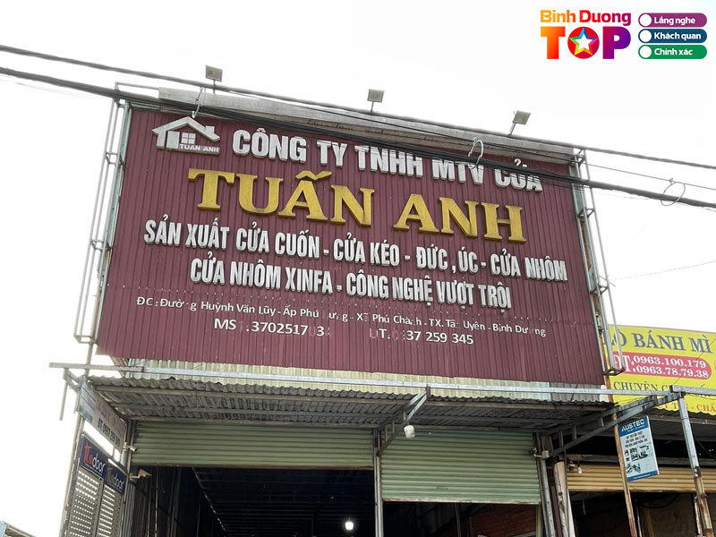 Cua-cuon-tuan-anh-binhduongtoplist