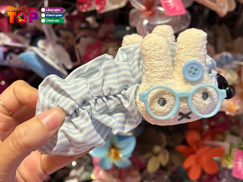 Phuong-hairpin-1-binhduongtoplist