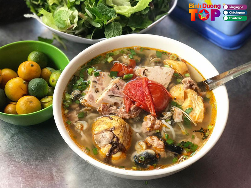 Quan-379-bun-cha-bun-oc-binhduongtoplist