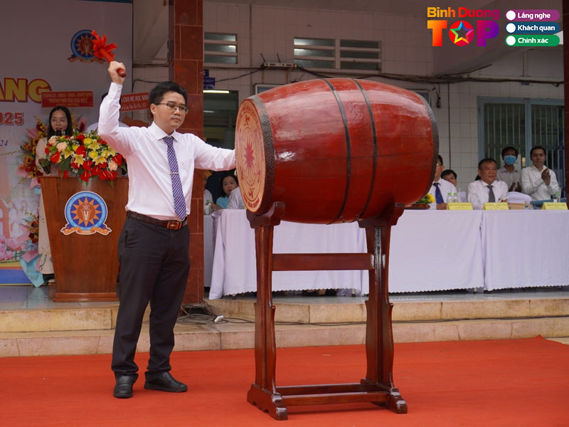 Truong-thpt-chuyen-hung-vuong-binhduongtoplist