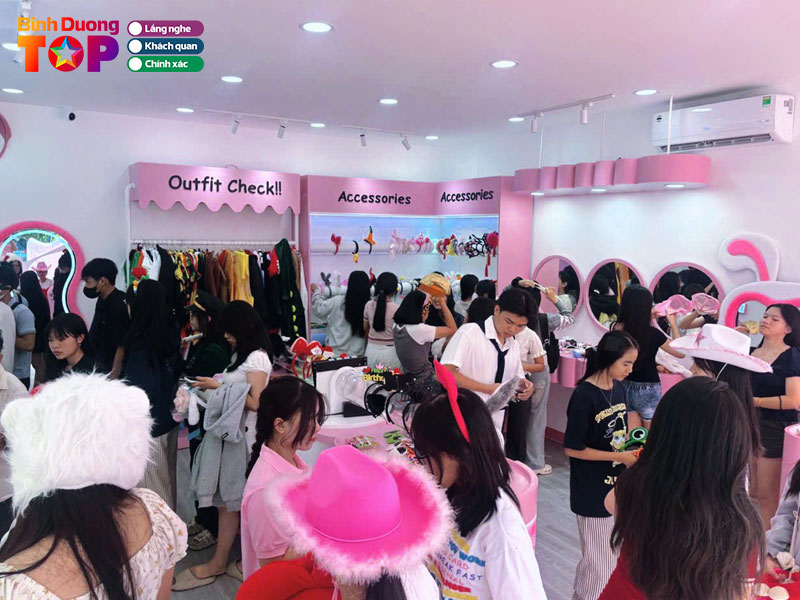 Rose-photobooth-binhduongtoplist