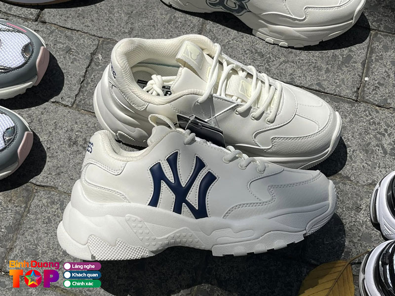 Shop-giay-bd-sneaker-binhduongtoplist