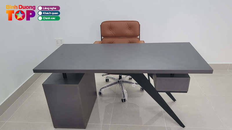 Top-10-cua-hang-ban-ban-lam-viec-tai-binh-duong-nhieu-mau-ma-binhduongtoplist