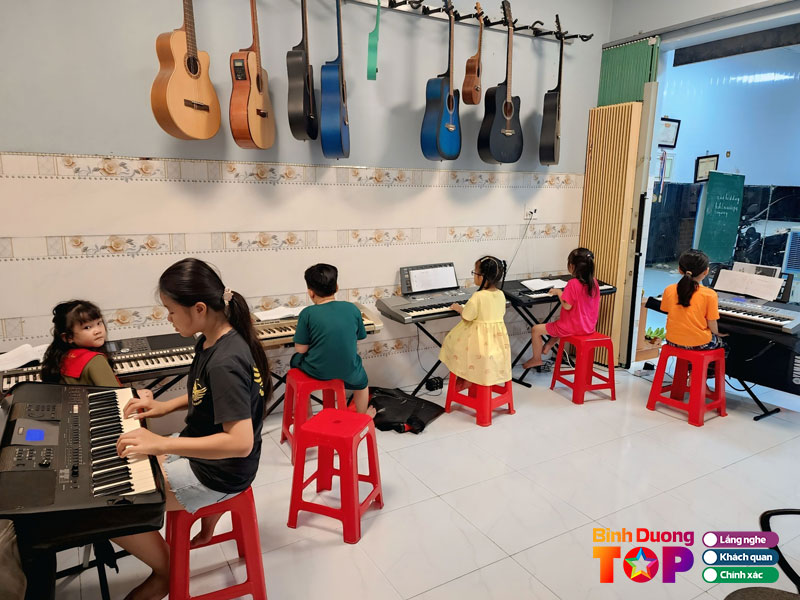 Lop-nhac-re-thu-binhduongtoplist