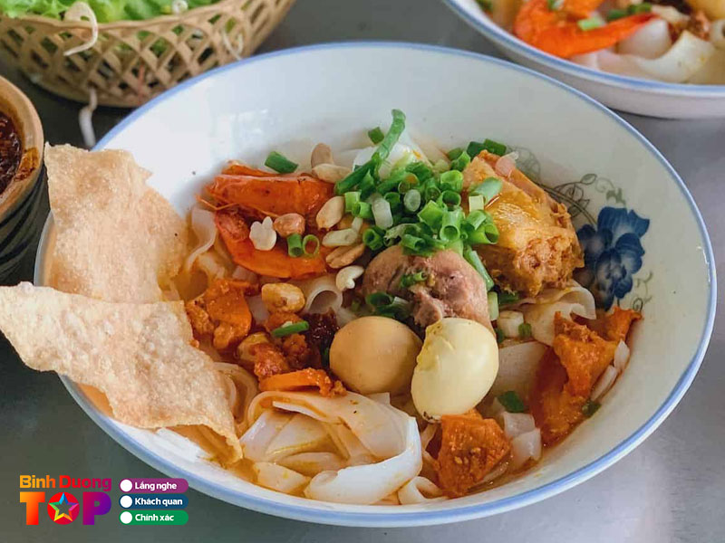 Mi-quang-chinh-hieu-gia-long-binhduongtoplist