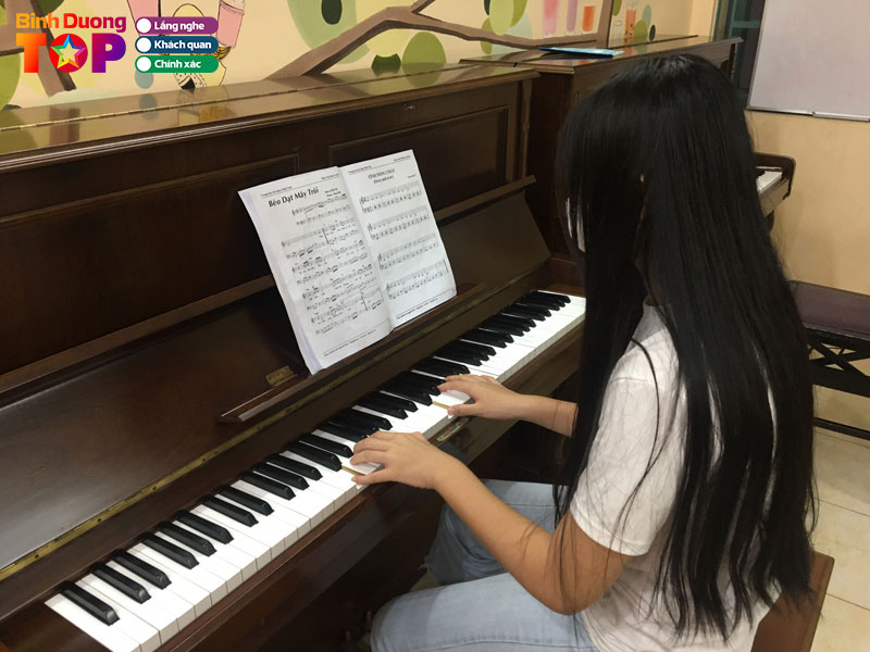 Nguyen-dang-music-center-1-binhduongtoplist