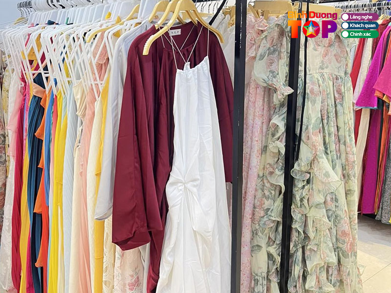 Trang-phuc-vu-doan-rain-1-binhduongtoplist