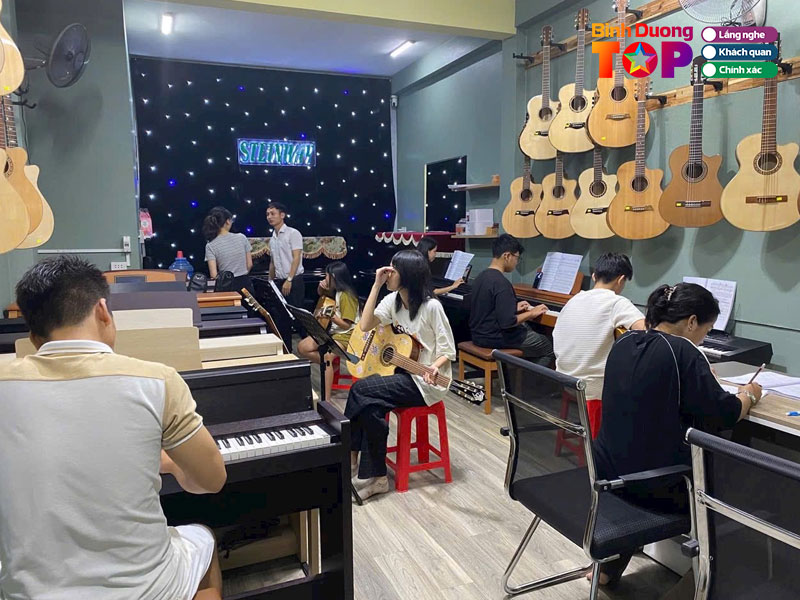 Trung-tam-am-nhac-steinway-2-binhduongtoplist