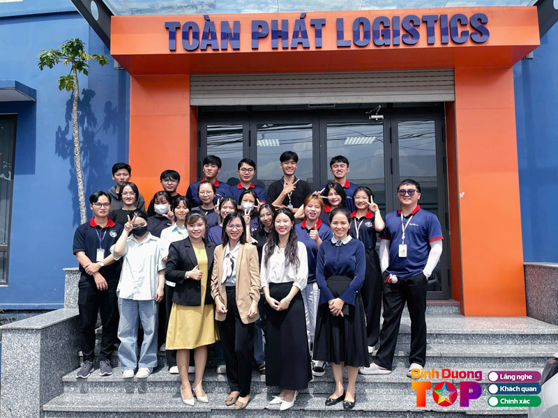 Cong-ty-co-phan-thuong-mai-dich-vu-toan-phat-logistics-binhduongtoplist