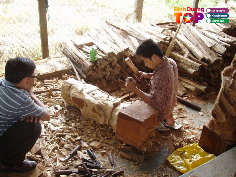 Huong-dan-lua-chon-va-meo-trai-nghiem-lang-nghe-tu-dan-dia-phuong-binhduongtoplist