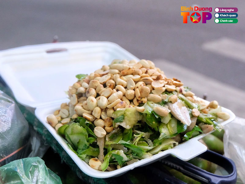 Tre-tron-dinh-chan-ga-rut-xuong-sot-thai-binhduongtoplist