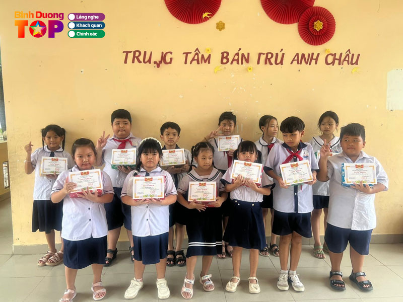 Trung-tam-ban-tru-anh-chau-binhduongtoplist